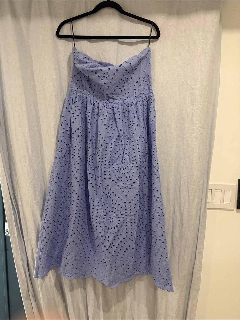 H&M Periwinkle Eyelet Midi dress. NWT. large